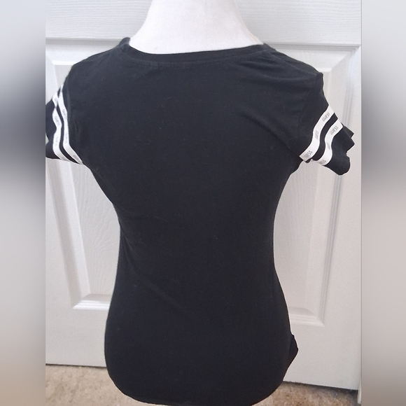 Guess Black Fitted Polo Cap Sleeve Tee    Size S - Picture 5 of 15